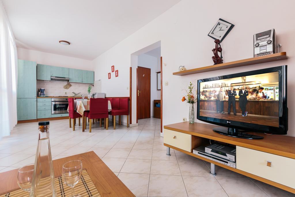 Andela Apartment Pula Kamer foto