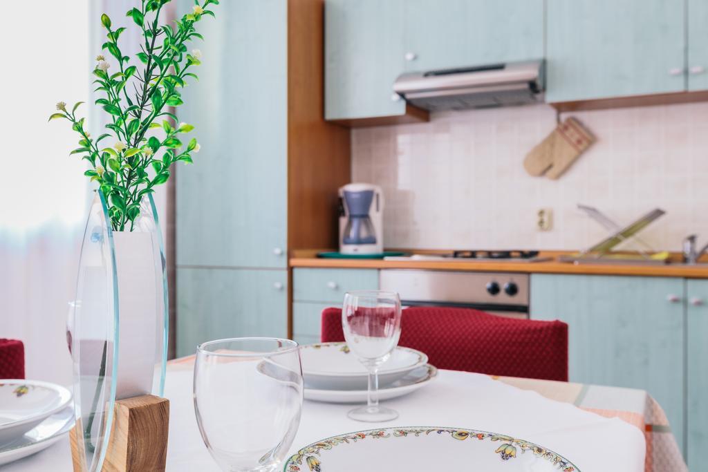 Andela Apartment Pula Kamer foto