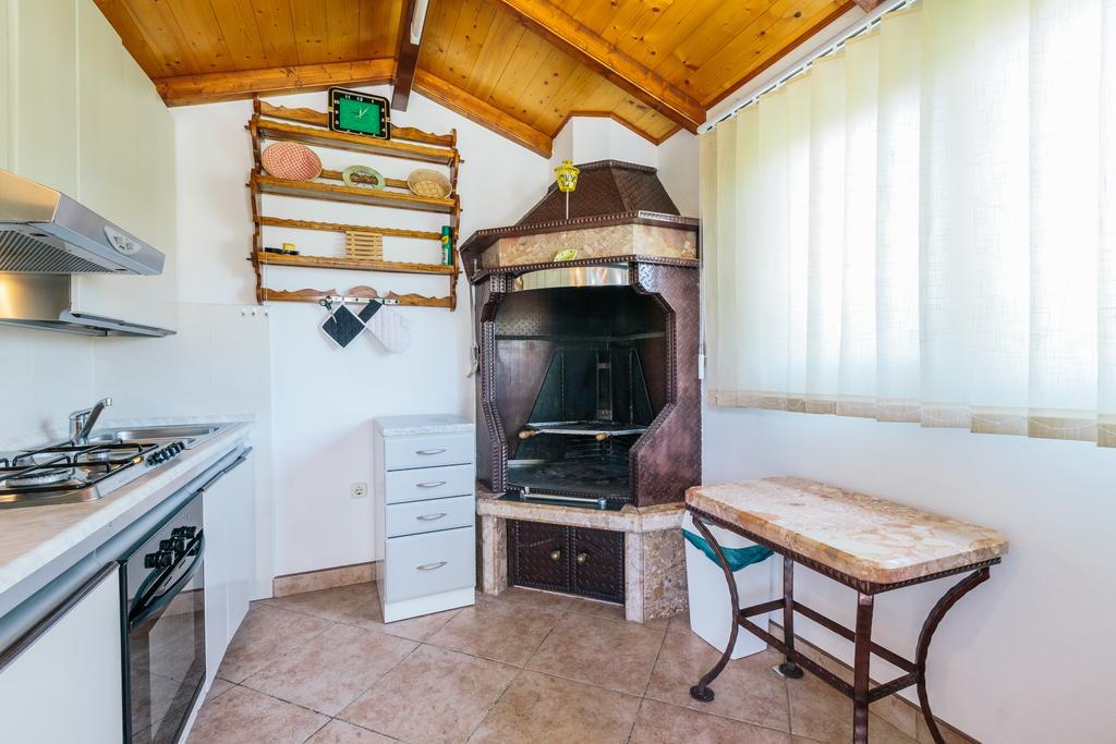 Andela Apartment Pula Kamer foto