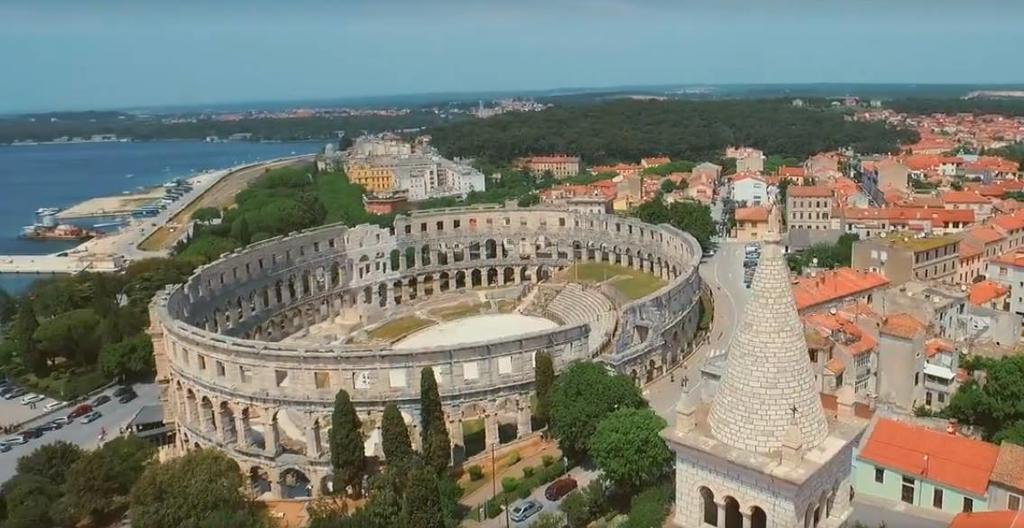 Andela Apartment Pula Buitenkant foto