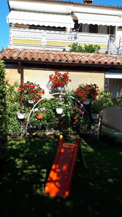 Andela Apartment Pula Buitenkant foto